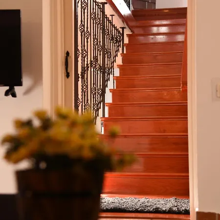 House Justina Villa *